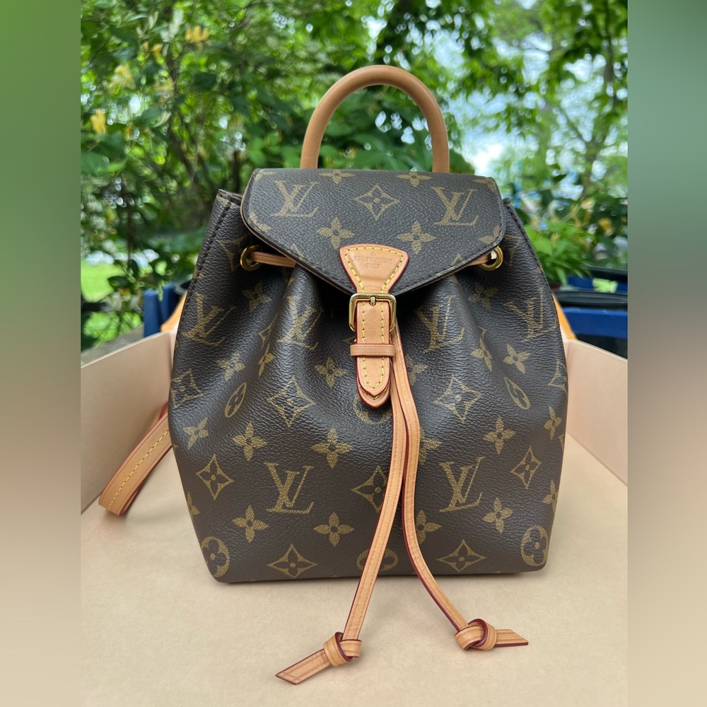 Louis Vuitton montsouris backpack BB very little used come with dust bag